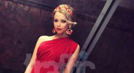 Пияната Нетела, гадже на турски бизнесмен, се забила с тузарското "Ауди" в стълба /галерия/ Пияната Нетела, гадже на турски бизнесмен, се забила с тузарското "Ауди" в стълба /галерия/