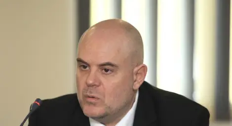 Гешев: Не може главният прокурор да бъде привикван със SMS-и в президентството Гешев: Не може главният прокурор да бъде привикван със SMS-и в президентството