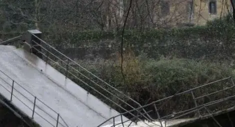  Осъм срути мост в Ловеч