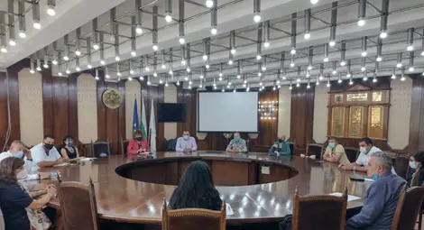 Всички кандидати за обществен посредник на Русе са допуснати за изслушване на сесията през октомври