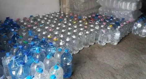 Митничари спипаха 1.5 тона алкохол менте