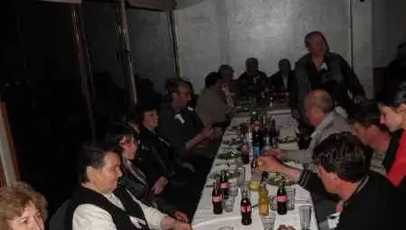 Заврените зетьове ще ожалят на чаша вино съдбата си