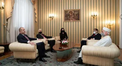 Радев се срещна с Главния мюфтия по повод предстоящия Рамазан Байрам