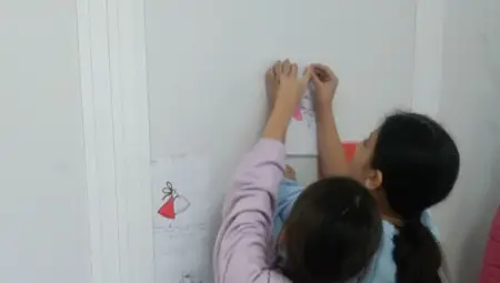 В център „Малвина“ наричаха здраве, късмет, щастие и берекет по случай Баба Марта В център „Малвина“ наричаха здраве, късмет, щастие и берекет по случай Баба Марта