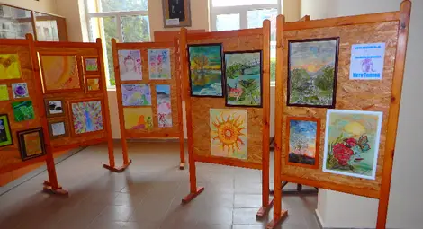 С литературно четене започна празникът на жената в Ценово