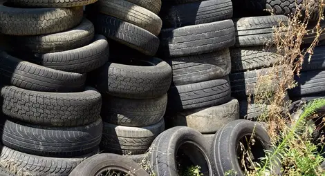 Екоинспекцията ще оценява проект за  получаване на гориво от стари гуми