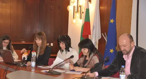 Русе на път да е първият регион без институции за изоставени деца