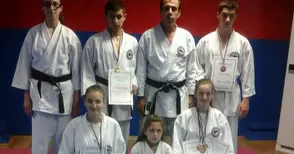 Каратето в „Динамик“ с 6 медала в Габрово
