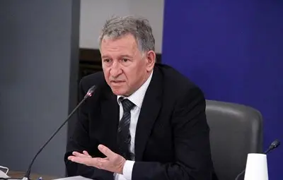 Кацаров разпореди свикване на областните кризисни щабове