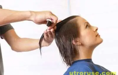 ЕС забранява високи токчета и бижута на фризьорки ЕС забранява високи токчета и бижута на фризьорки