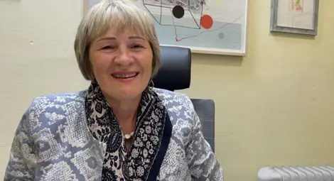 Елена Великова