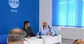 Доц. Георги Лозанов на среща в Русе: Алеко създава Бай Ганьо като карикатура, а българинът все повече започва да се идентифицира с него