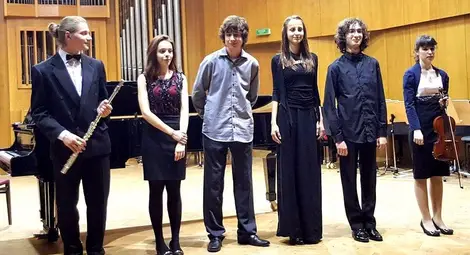 Русенски таланти изнесоха концерт в Музикалната академия в София Русенски таланти изнесоха концерт в Музикалната академия в София