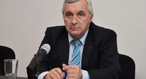 Румен АРАБАДЖИЕВ Румен АРАБАДЖИЕВ