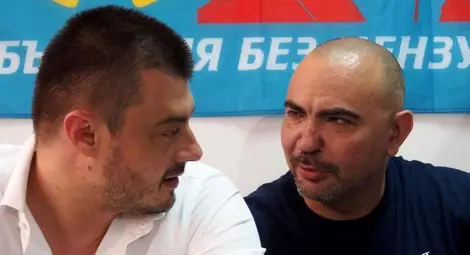 Росен Петров напусна партията на Бареков