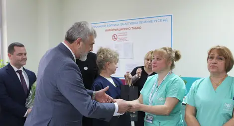 Началникът на отделението по акушерство и гинекология в болница "Канев" д-р Светла Христова: Полагаме денонощен труд, но имаме шанса да споделим първи чудото, магията и тайнството на новия живот Началникът на отделението по акушерство и гинекология в болница "Канев" д-р Светла Христова: Полагаме денонощен труд, но имаме шанса да споделим първи чудото, магията и тайнството на новия живот