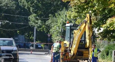 Четирима кандидати за смяната на два от най-старите водопроводи в центъра