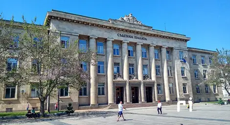 Съветниците от &bdquo;Възраждане&ldquo; водят дело срещу решения на Общинския съвет