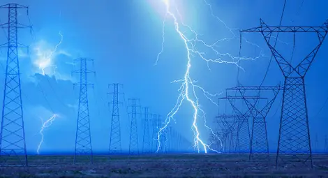 Нощната буря в Русе - 10.5 л дъжд на квадратен метър за 29 минути, над 10 градуса понижение на температурата