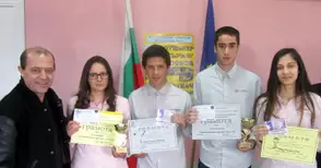 Трима ученици от Гимназията по туризъм се класираха за национално състезание
