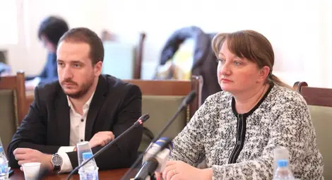 Сачева: Хората да получават поетапно своите пенсии