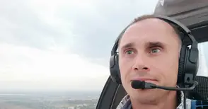 Свилен Максимов си купи самолет, за да избяга от войната по пътищата