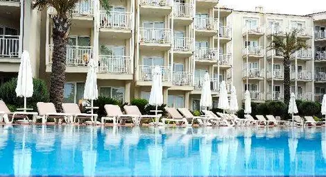 Десетки британци се натровиха в турски курорт