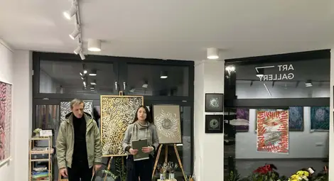 "Паралели между калиграфията и театралното изкуство" - разговор с Александър Узунов в "Арт Галерия 7"