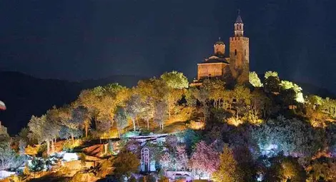 Крадци посегнаха на "Звук и светлина" Крадци посегнаха на "Звук и светлина"