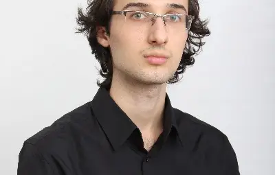 Музикантът Николай Димитров: Добре е да разгръщаме крилете си, да видим какво друго има освен нашето малко кътче, в което сме израснали Музикантът Николай Димитров: Добре е да разгръщаме крилете си, да видим какво друго има освен нашето малко кътче, в което сме израснали