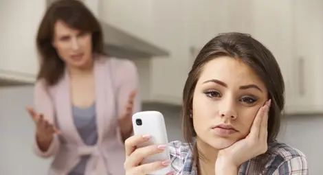 Диалогът с тийнейджъра - мисията възможна