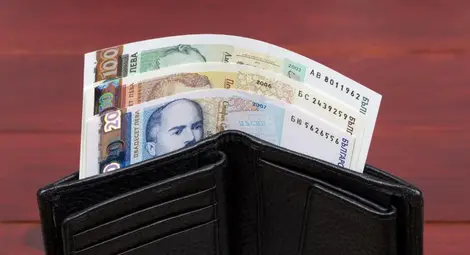 Статистиката обобщава: Лек спад на работещите в Русе, средната заплата с над 100 лева нагоре за три месеца