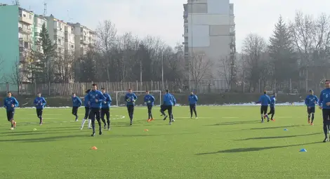 Трима от &bdquo;Дунав&ldquo; пропускат първата контрола в Разград