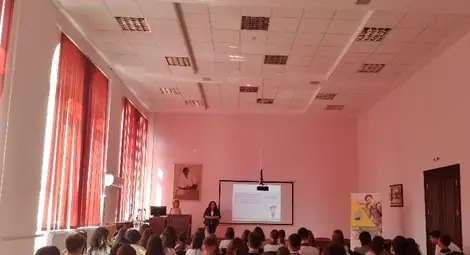 Ученици и лекари от Русе се включиха в кампанията срещу употребата на вейп, райски газ и &bdquo;дизайнерски дроги&ldquo;