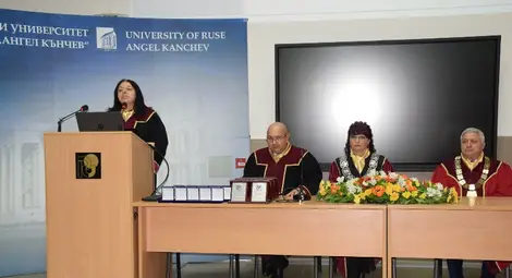 Над 50 хиляди студенти с дипломи от Русенския университет за 80 години