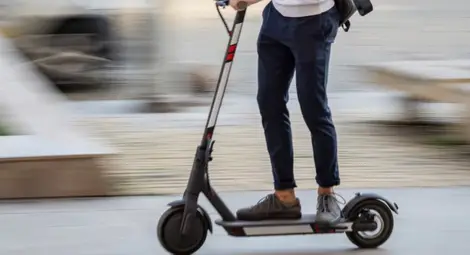 Санкционираха 13 водачи на тротинетки