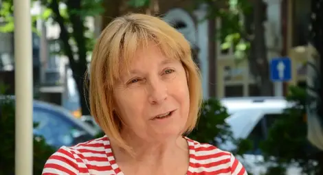 Лилия Ангелова мечтае за свое внуче, след като отгледа поколения русенчета