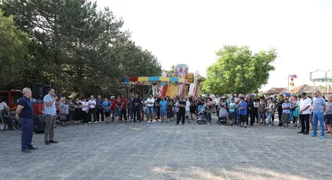 Славка Калчева пя на  празника на Полско Косово