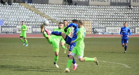 Дунавци притискаха съперника си и имаха териториално предимство, но атаките им не бяха достатъчно ефективни.                                                             Снимки: ФК &bdquo;Дунав&ldquo;