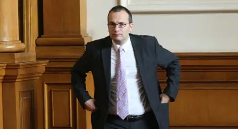 Парламентът гласува санкциите срещу Русия да останат