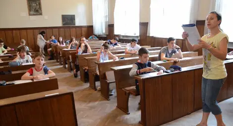 Ученици от 3 до 12 клас решаваха задачи от &bdquo;Австралийско кенгуру&ldquo;