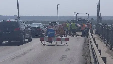 Движението по Дунав мост вече е напълно възстановено