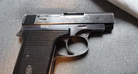 Районна прокуратура &ndash; Русе привлече като обвиняем и задържа за срок до 72 часа 45-годишен мъж за извършени от него няколко престъпления&nbsp;