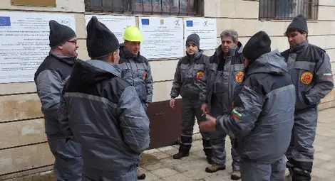 Стимулират ценовските доброволци с дърва за огрев