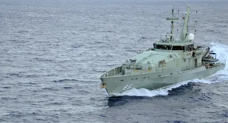 Италия спаси още един кораб с няколко стотин имигранти