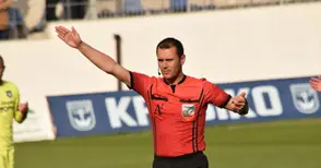 Един варненски съдия показа как се свири мач във... Варна