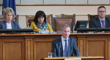 ДАНС: Малинов е получавал пари от чужди граждани