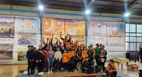 Легенди в щангите наградиха призьорите на турнира &bdquo;Русе&ldquo;