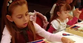 Нестандартни „класни стаи“ водят ученици през епохите