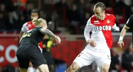 Бербатов в списъка на най-добрите с изтичащи договори